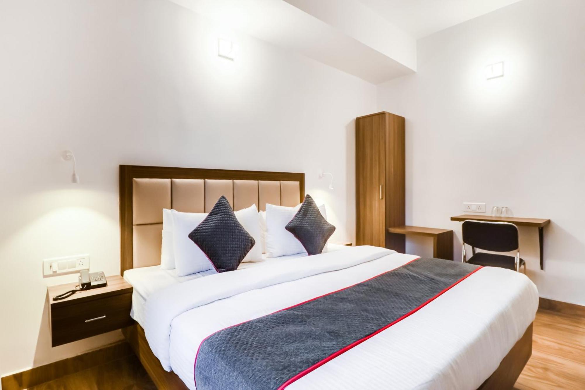 Townhouse Townhouse Clark Inn Patna  Exterior foto